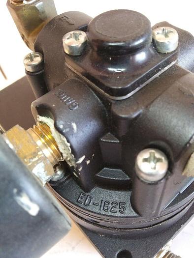 Used Fairchild Z15312TB5220 Transducer with ED1825 Regulator