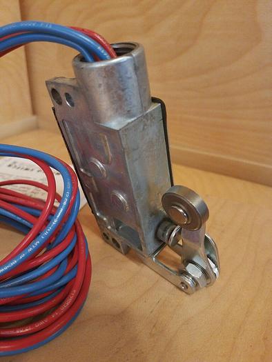 Honeywell 2LN1-5-LH Micro Switch