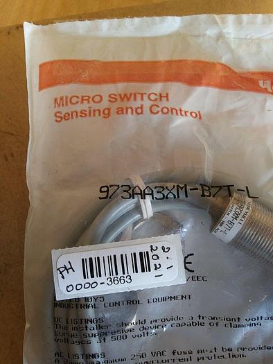 Honeywell 973AA3XM-B7T-L Proximity Sensor