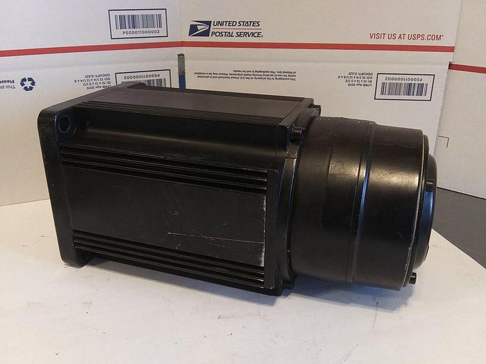 Used Indramat MAC90A0RD-3C/110-AO/S001 Servo Motor