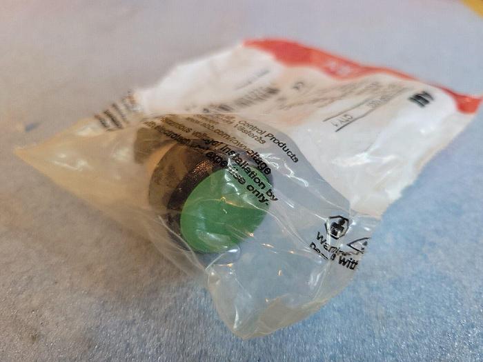 ABB - 1SFA611100R1002 Green Push Button