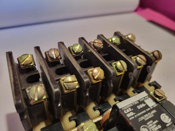 Used Joslyn Clark 5U6-2