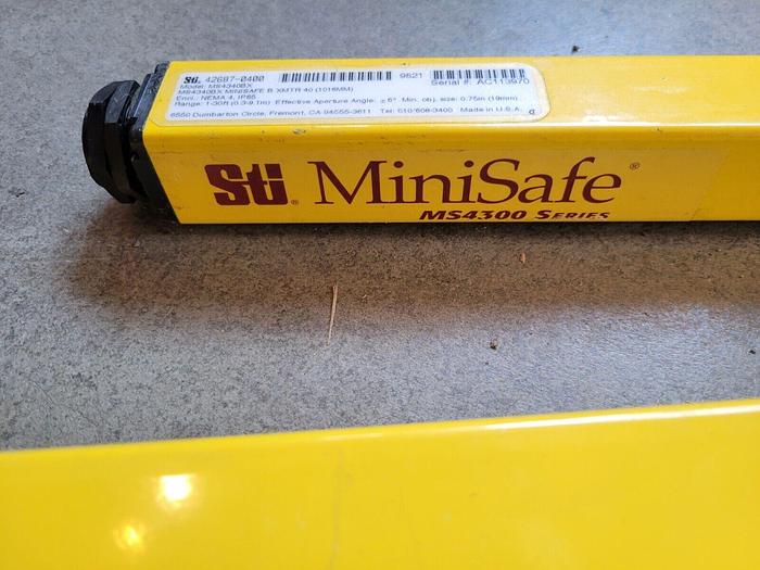 Used Sti MiniSafe 42672-0400 & 42687-0400 Light Curtain Set & 43207-0010 Panel