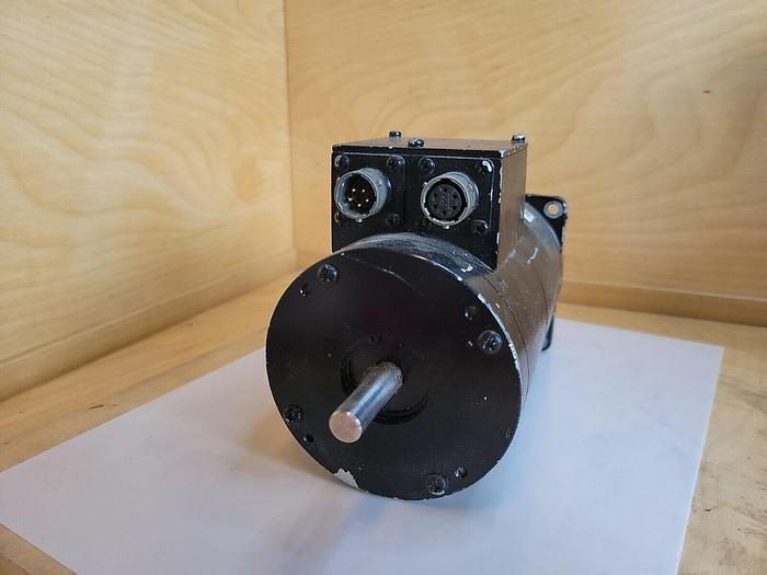Used Compumotor CPLX83-150 Stepper Motor