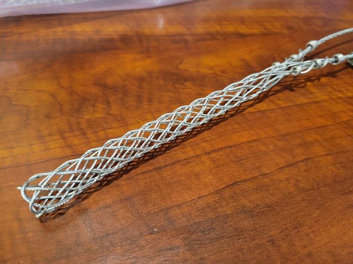 Hubbell Kellems Grip, 073041280