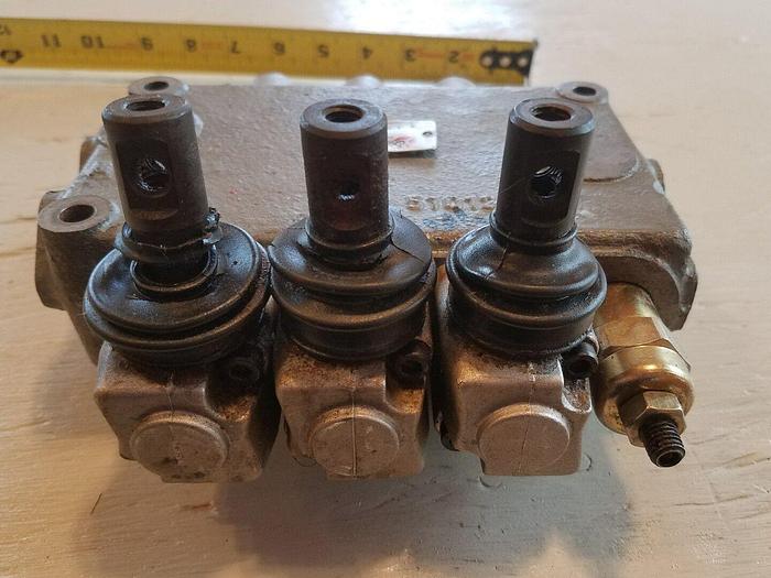 Used Casappa Hydraulic VCD 20/3 Three Valve Unit