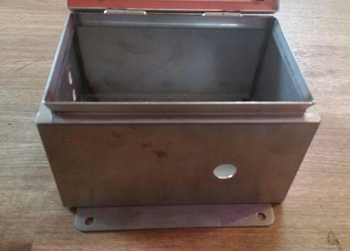 Used Mettler Toledo EZ-Clean Stainless Steel Lab Enclosure 8" x 6" - Locking, No Key