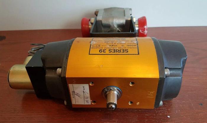 Worcester Controls Series 39 Double Acting Pneumatic Actuator w/ Sanitary Valve