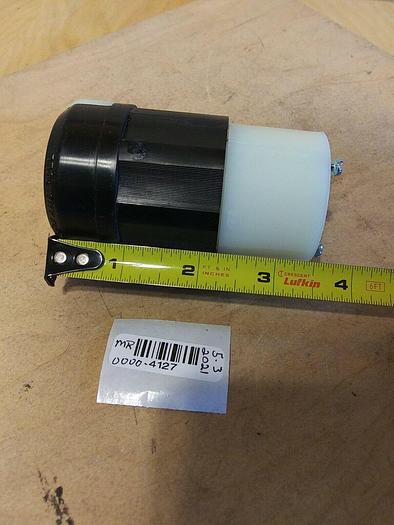 Leviton 2643 Locking Connector 2 Pole 3 Wire Grounding