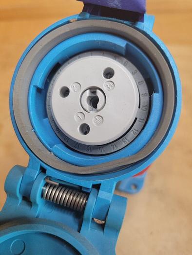 Used Meltric 63-14843 DSN, 20 A