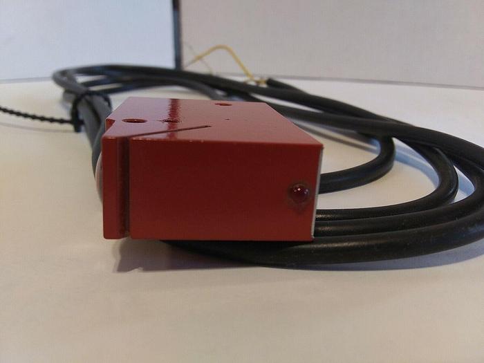 Leuze Electronic RK 18/4 G Photoelectric Sensor
