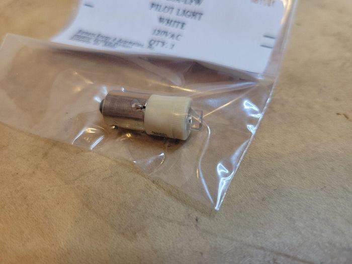 Siemens 3SB0A-LFW White Pilot Light