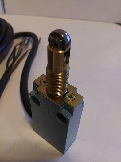 Telemecanique XCM G432970 Limit Switch