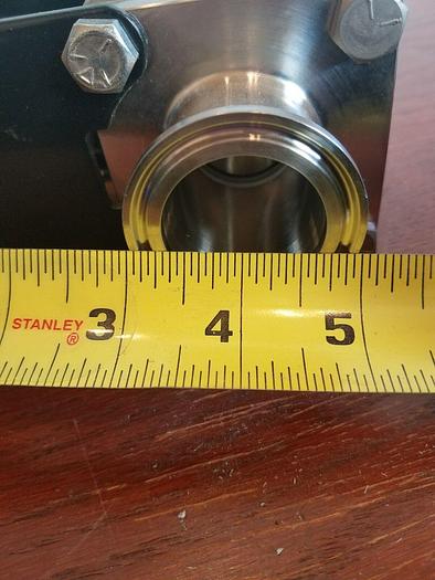 Worcester Controls Series 39 Double Acting Pneumatic Actuator w/ Sanitary Valve