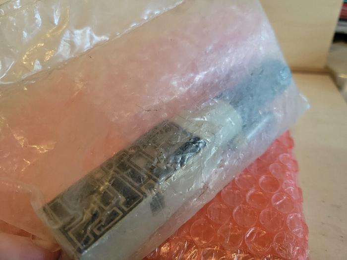 Used Numatics 061RS700J000000 VALVE