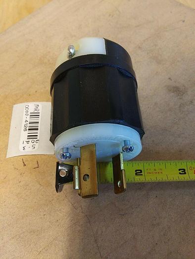 Leviton 2641 Locking Plug 2 Pole 3 Wire Grounding