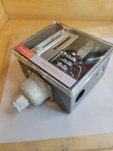 Used Honeywell Pressuretrol L91A1052