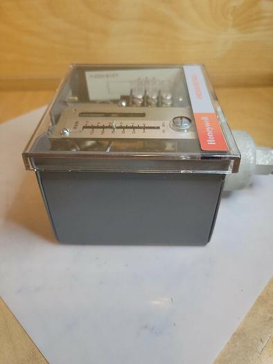 Used Honeywell Pressuretrol L91A1052