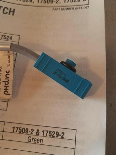 phd 17521 Compact Proximity Switch