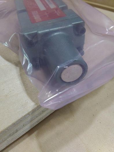 Numatics 152JK4000 Pneumatic Valve