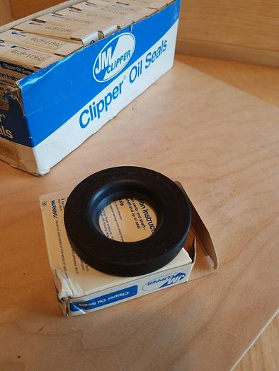 JM Clipper Oil Seal 0125-11982, Lot Of Ten