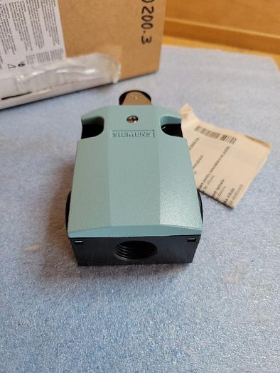 Siemens 3SE5122-0CE01 Snap Roller Lever