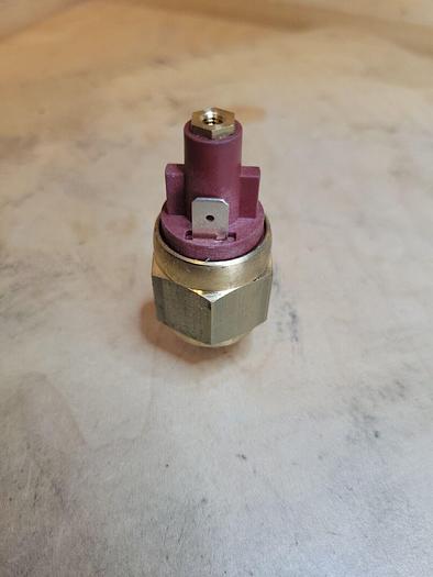 Camozzi PMM1ANTTO 18F, E1519E