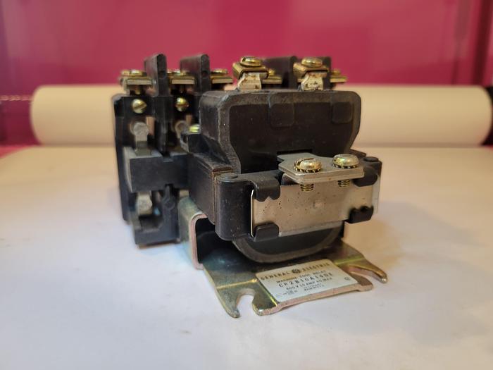 Used General Electric CR2810A14DE