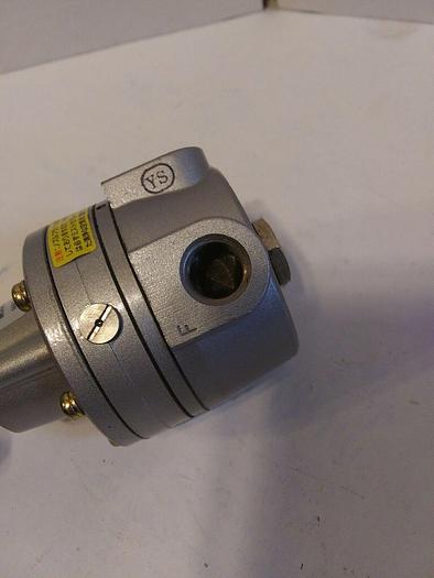 SMC EIR200-FO2-XJ Regulator