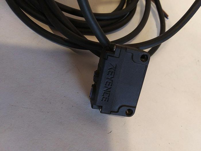 Used Keyence PZ-G42P Photoelectric Sensor