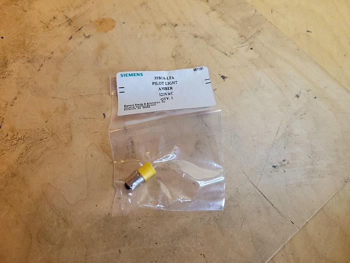 Siemens 3SB0A-LFA, Amber Pilot Light 120V