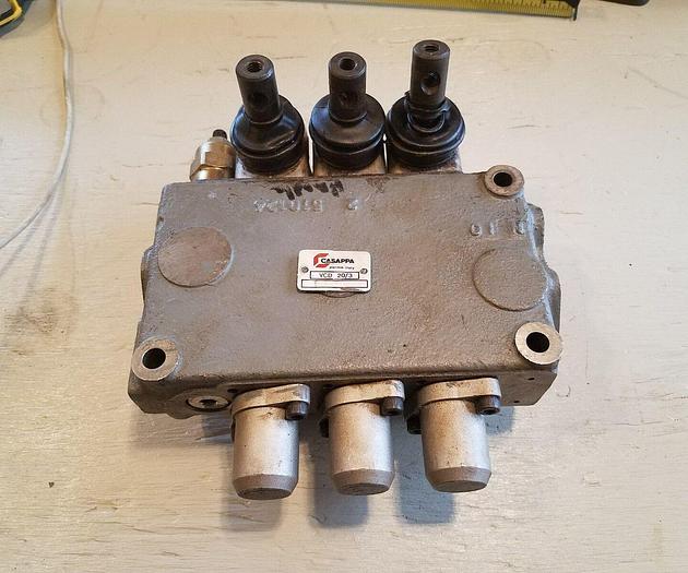 Used Casappa Hydraulic VCD 20/3 Three Valve Unit