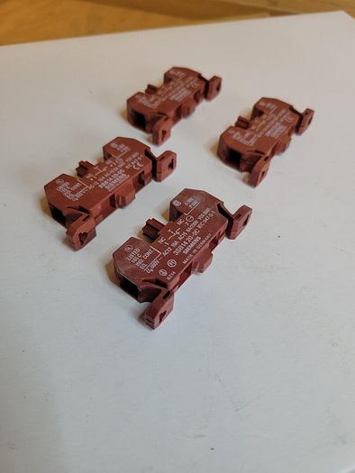 Used Siemens 3SB14 20-0C, IEC 947-5-1 - LOT OF FOUR