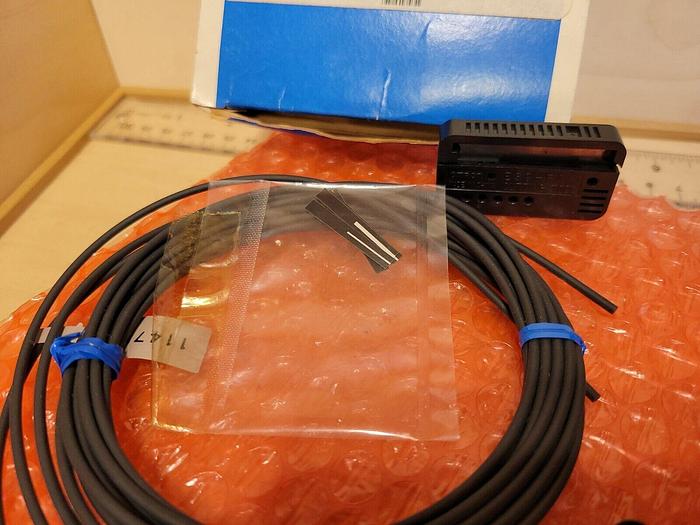 Omron E32-T16P Photoelectric Switch JAPAN