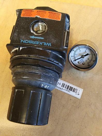 Used R28-06-F0G0 Wilkerson 3/4"NPT Regulator with Gauge K4515N14160