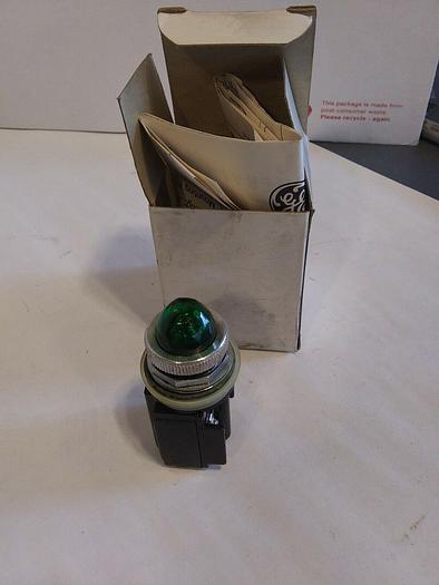 GE CR104C532 (2) Min Oiltight Indicator Light