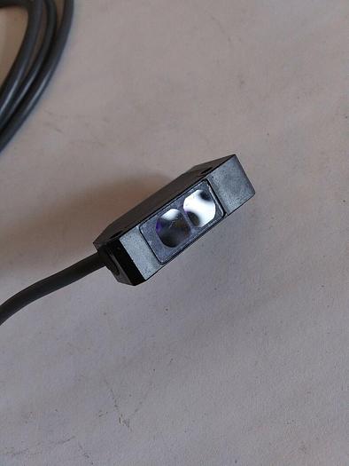 Used Omron E3V3-D62 Proximity Sensor