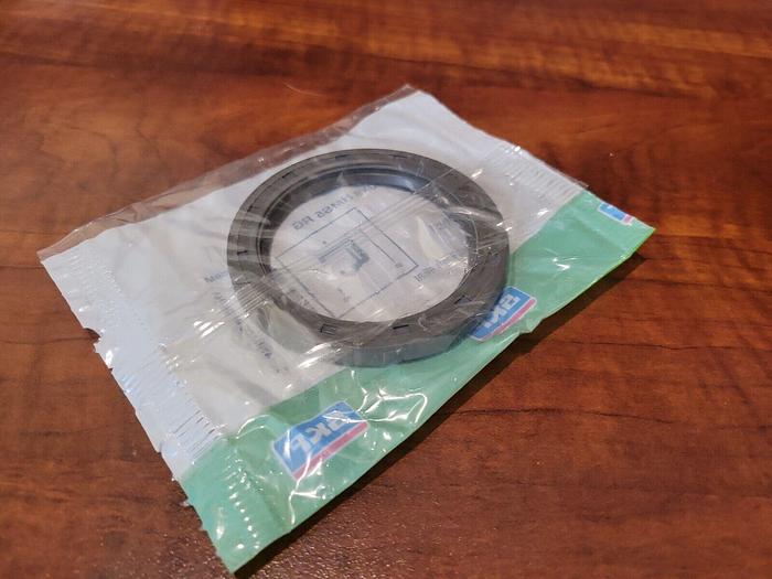 SKF 60X80X8 HMS5 RG Radial Shaft Seal 7316572035047