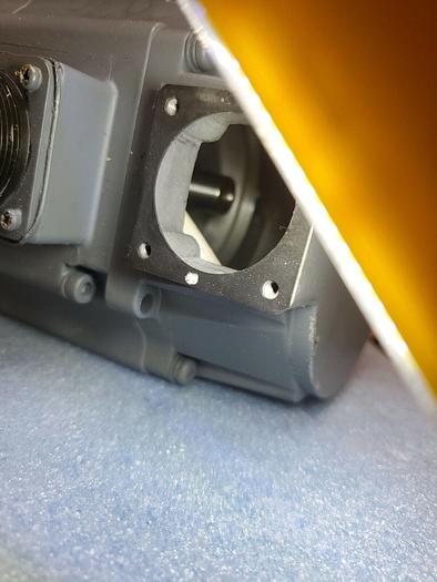 Used Mitsubishi Electric Mitsubishi Electric HA43NC-SD5 AC Servo Motor - NO ENCODER