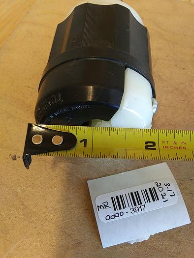 Leviton 2631-PLC 2 pole 3 Wire Grounding Plug Locking