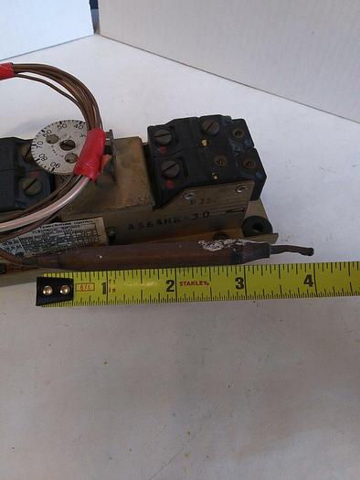 Used Johnson Controls A36AHB-30 Four Stage Temperature Control