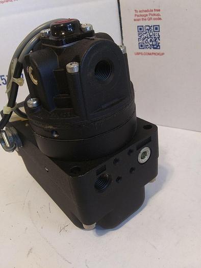 Fairchild Z14318 TB5220-9 Electric to Pneumatic Transducer