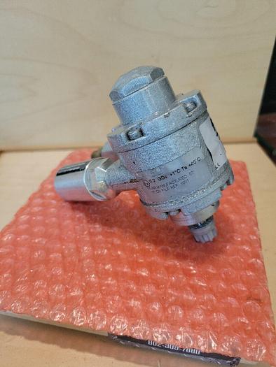 Used Finish Thompson Inc A103250