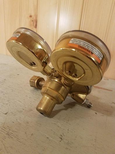 Used VWR Scientific 55850-125 Regulator, USED