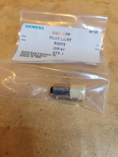 Siemens 3SB0A-LFW White Pilot Light