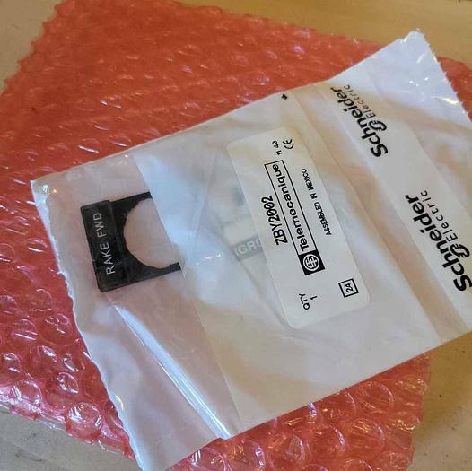 Schneider Electric Telemecanique ZBY2002 Black 22m Legend Plate Engraved New