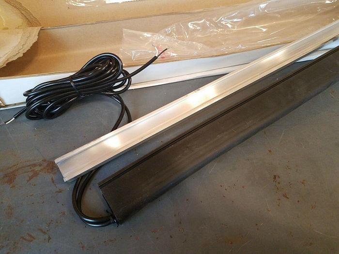 Used Tapeswitch Sensing Edge Switch Sensor, 281042 - 32" OAL