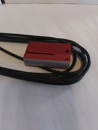 Leuze Electronic GS 05/4-G Photoelectric Sensor