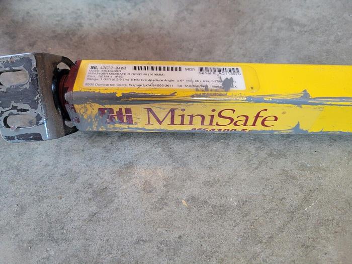 Used Sti MiniSafe 42672-0400 & 42687-0400 Light Curtain Set & 43207-0010 Panel