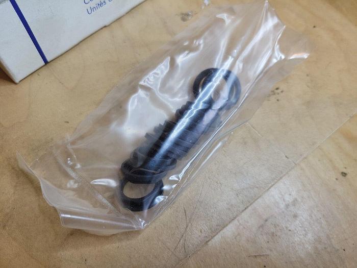 Schlegel Elektrokontakt 269093 )LOT OF 2)